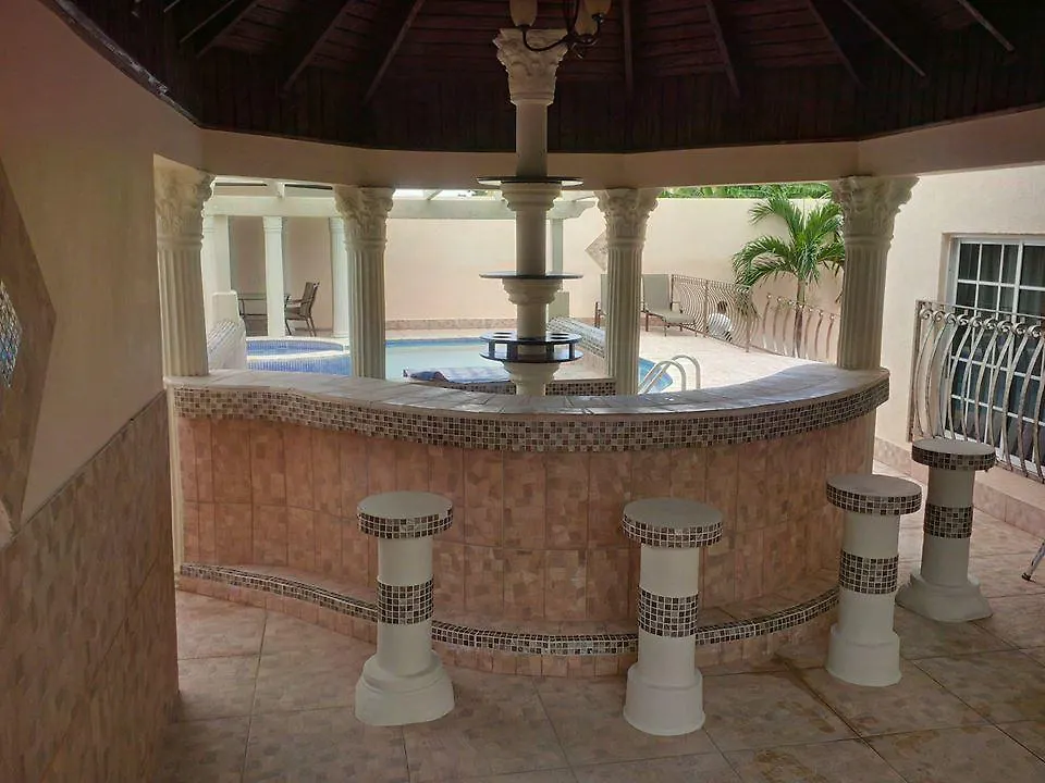 Pinnacle View Estate Colors Hideaway #1 & 2 Montego Bay 0*,  Τζαμάικα
