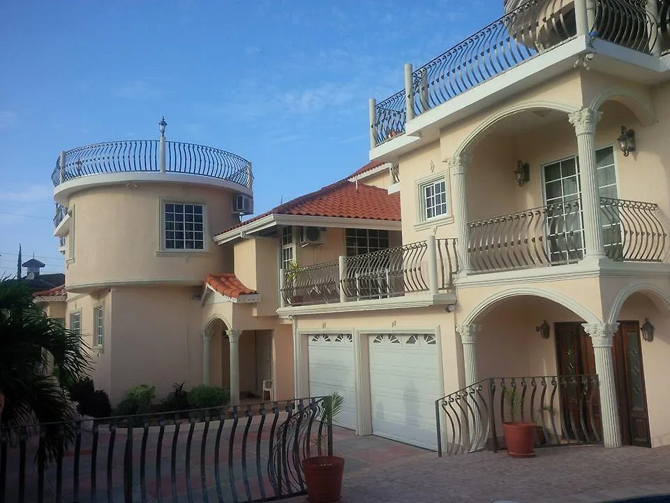 Βίλα Pinnacle View Estate Colors Hideaway #1 & 2 Montego Bay Τζαμάικα